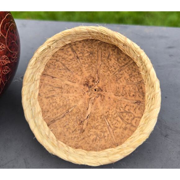 Bee-autiful Handmade Carved Woven Lidded Gourd Bee Themed Cranberry Red - Picture 11 of 14